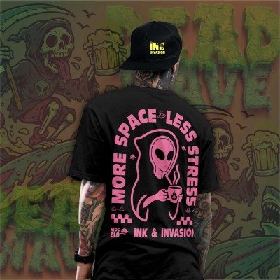 Тениска унисекс More Space, Less Stress – Alien Tee II